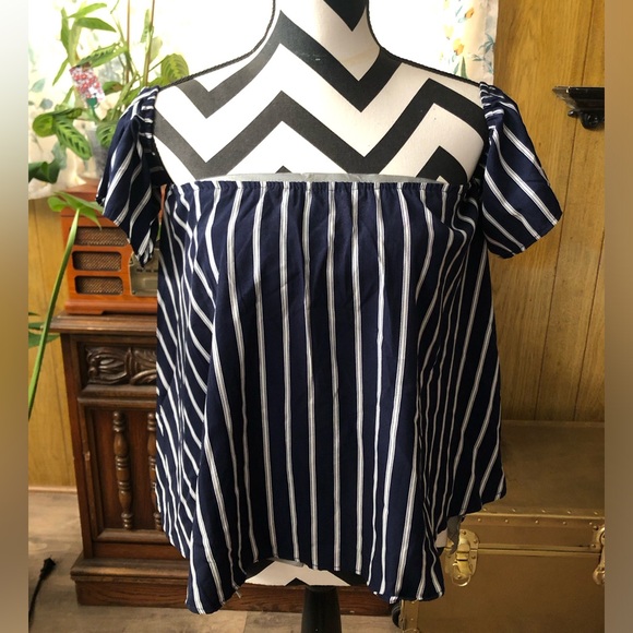 Striped Top - Picture 2 of 5